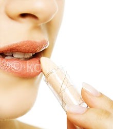 moisturizing-nourishing-lips