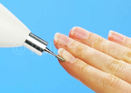 Аппаратный маникюр